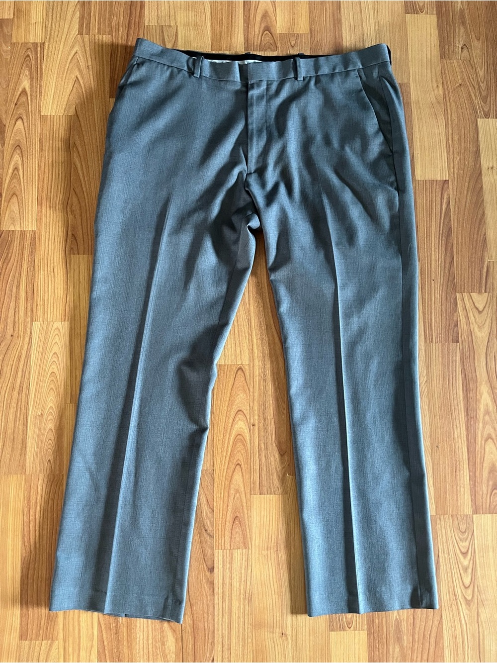 Perry Ellis Portfolio Men's Classic Dress Pants in Charcoal Gray
